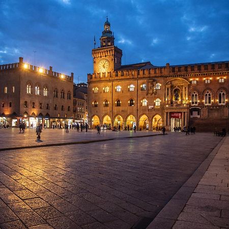 Urbanicooh Paracelso - Piazza Maggiore View 볼로냐 외부 사진