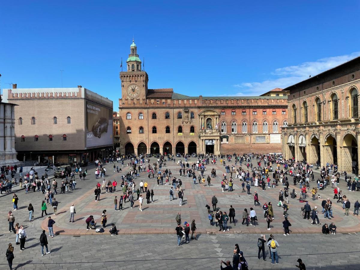 Urbanicooh Paracelso - Piazza Maggiore View 볼로냐 외부 사진