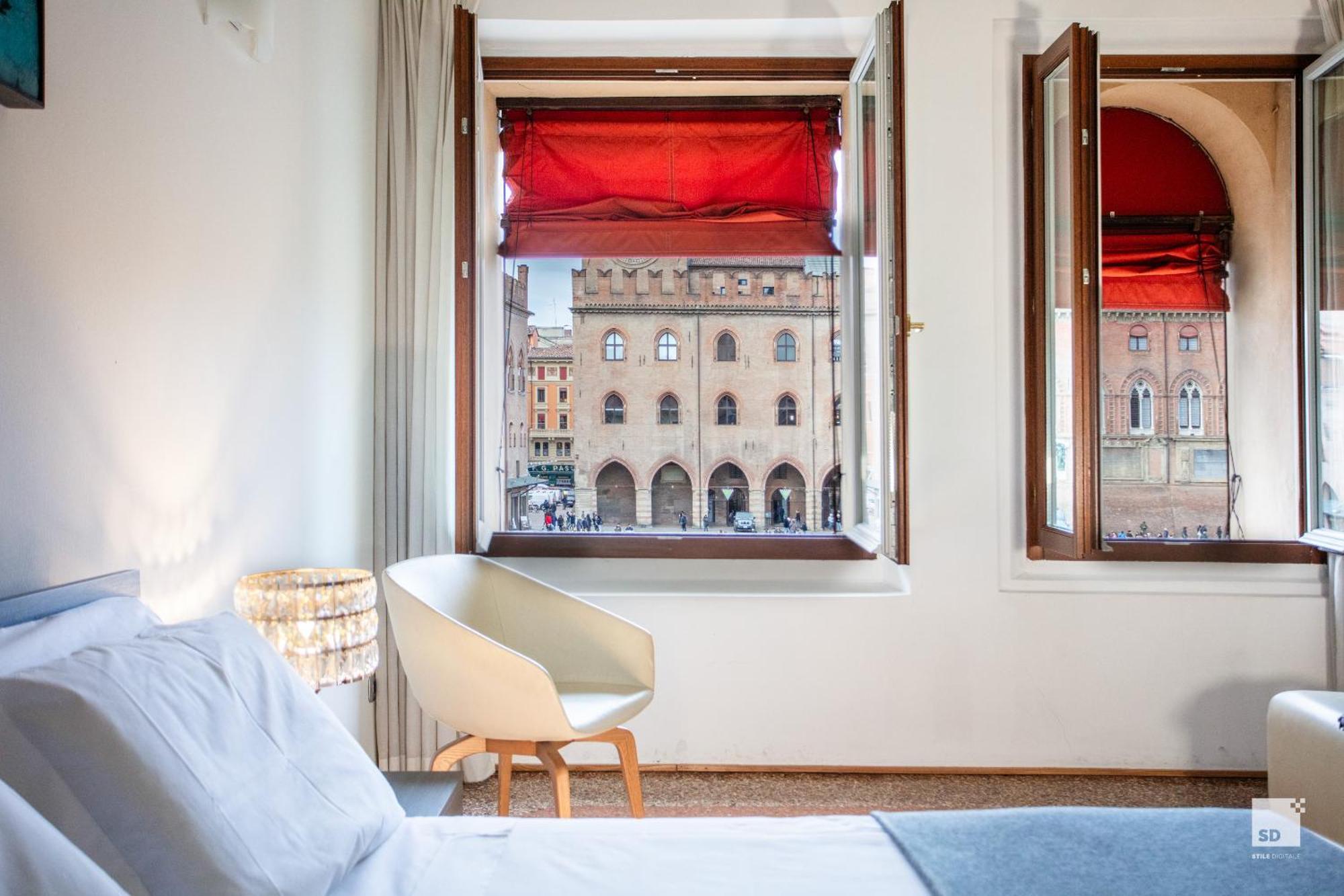 Urbanicooh Paracelso - Piazza Maggiore View 볼로냐 외부 사진